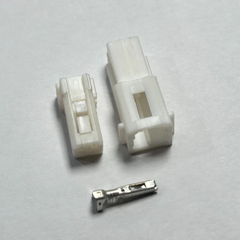 5PCS 174463-1/174460-1 Original 2 Hole Automotive Connector Plug Housing Jacket Cable