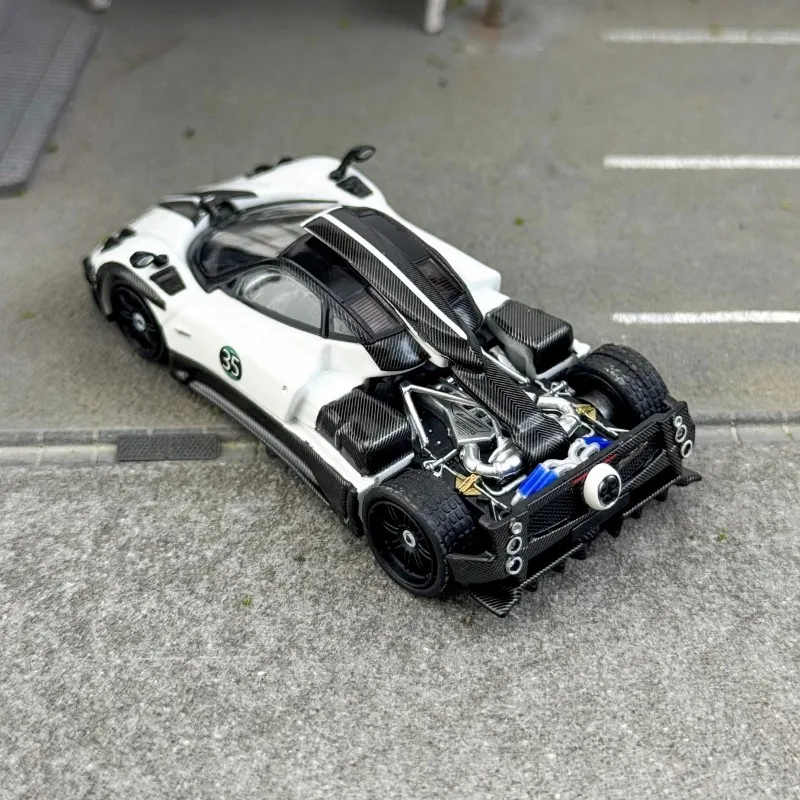 HKM 1/64 Pagani Zonda Kerstversie Legering Speelgoed Motorvoertuig Diecast Metaal Model Geschenken