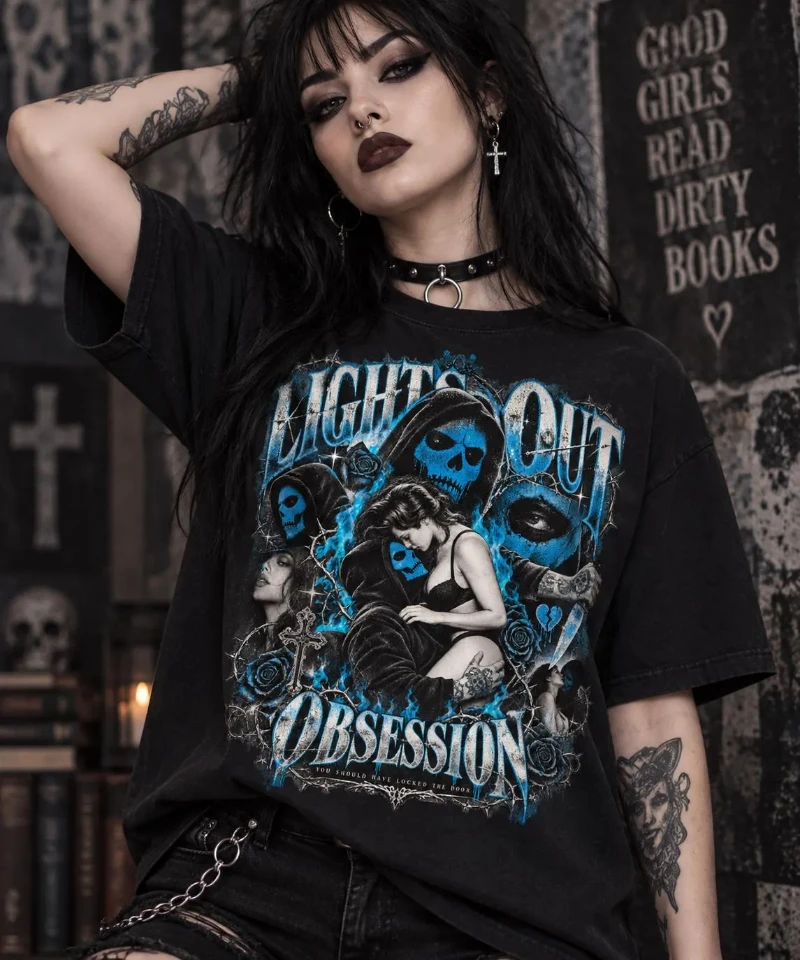 Lights Out Masked Men's T-shirt Dark Romantic Pirated T-shirt Skull Mask Bookworm T-shirt Crazy Reader Gift, Sexy Gothic T-shirt