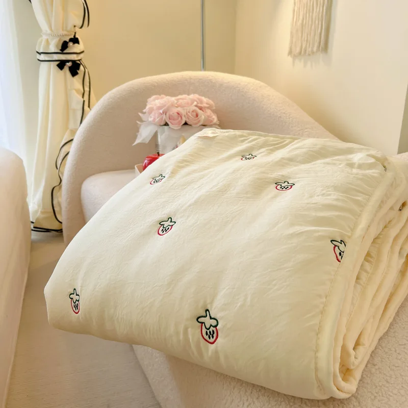 Summer Thin Quilt Soft Air-Conditioned Four Season Comforter with Embroidery Machine Washable Single Queen Size Blanket