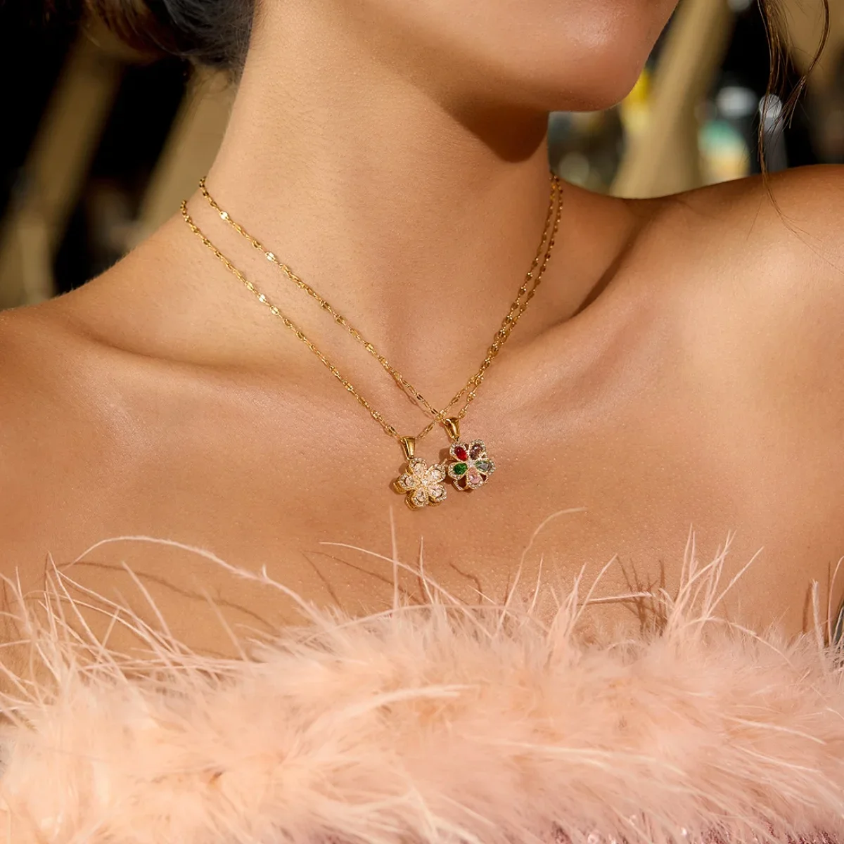 

Classic Trendy Colorful Zircon Five Petal Flower Rotatable Pendant Necklace 18K Gold Color Plated Stainless Steel Jewelry