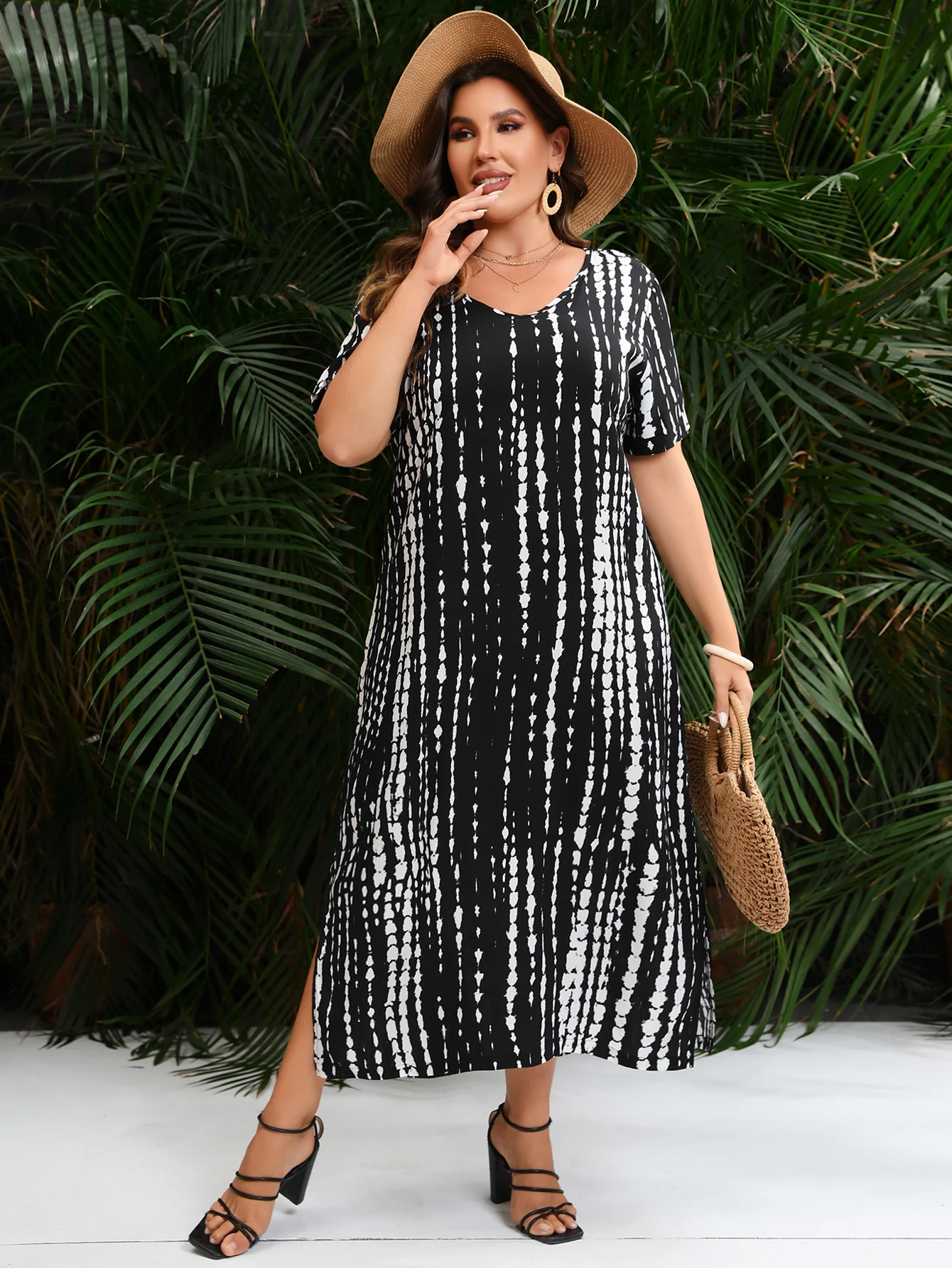 Plus Size Dress for Woman 2024 Summer V Neck Short Sleeve White Black Striped Print Casual Dress Loose Oversized Maxi Long Dress