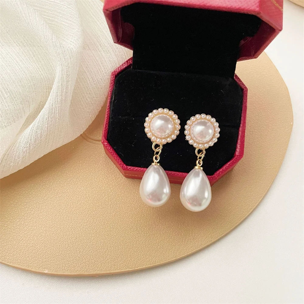 Water Drop Simulated Pearl Dangle Earrings for Women Fashion Ladies Ear Accessory Vintage Wedding Engagement Party Jewelry