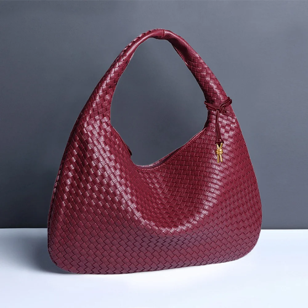 

2025 New Handmade Woven Women's Bag Fashion Underarm Women's Bag Single Shoulder Large Capacity Dumpling Bun Crescent Bun