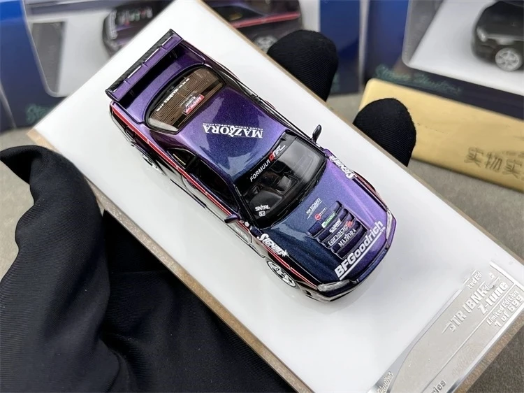 Stance Hunters 1:64 GTR R34 Z-TUNE Diecast Model Car