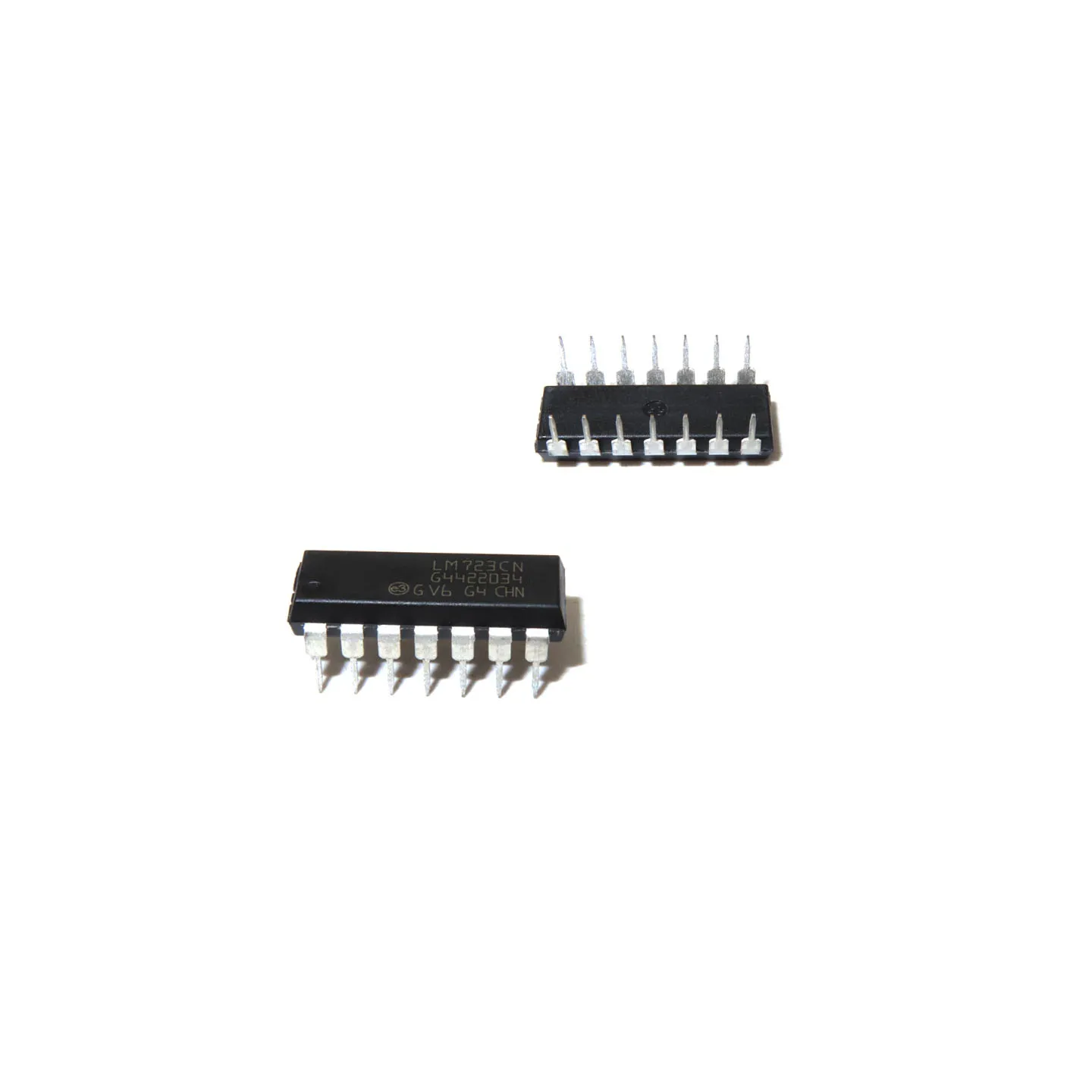 10PCS LM723CN UC723L LM723 Voltage Regulator IC 2-37V DIP-14 New Good Quality Chipset