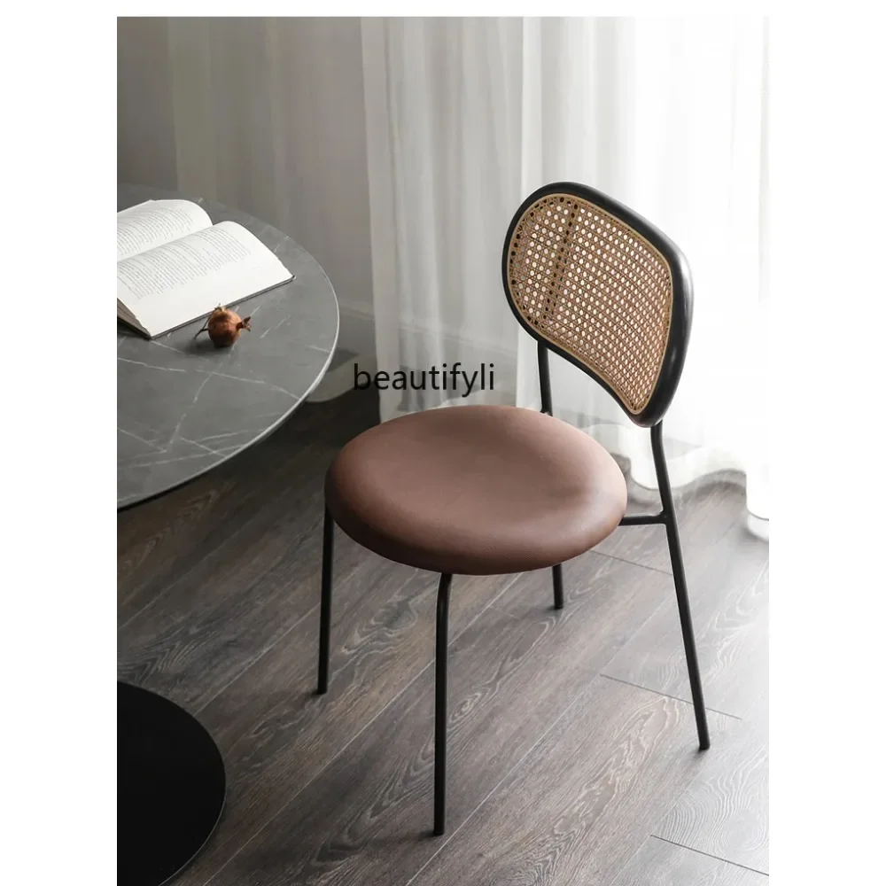 

XX39Modern Nordic Solid Wood Rattan Home Armchair Log Dining Chair Mid-Ancient Style Vintage Cream French Dining Chair