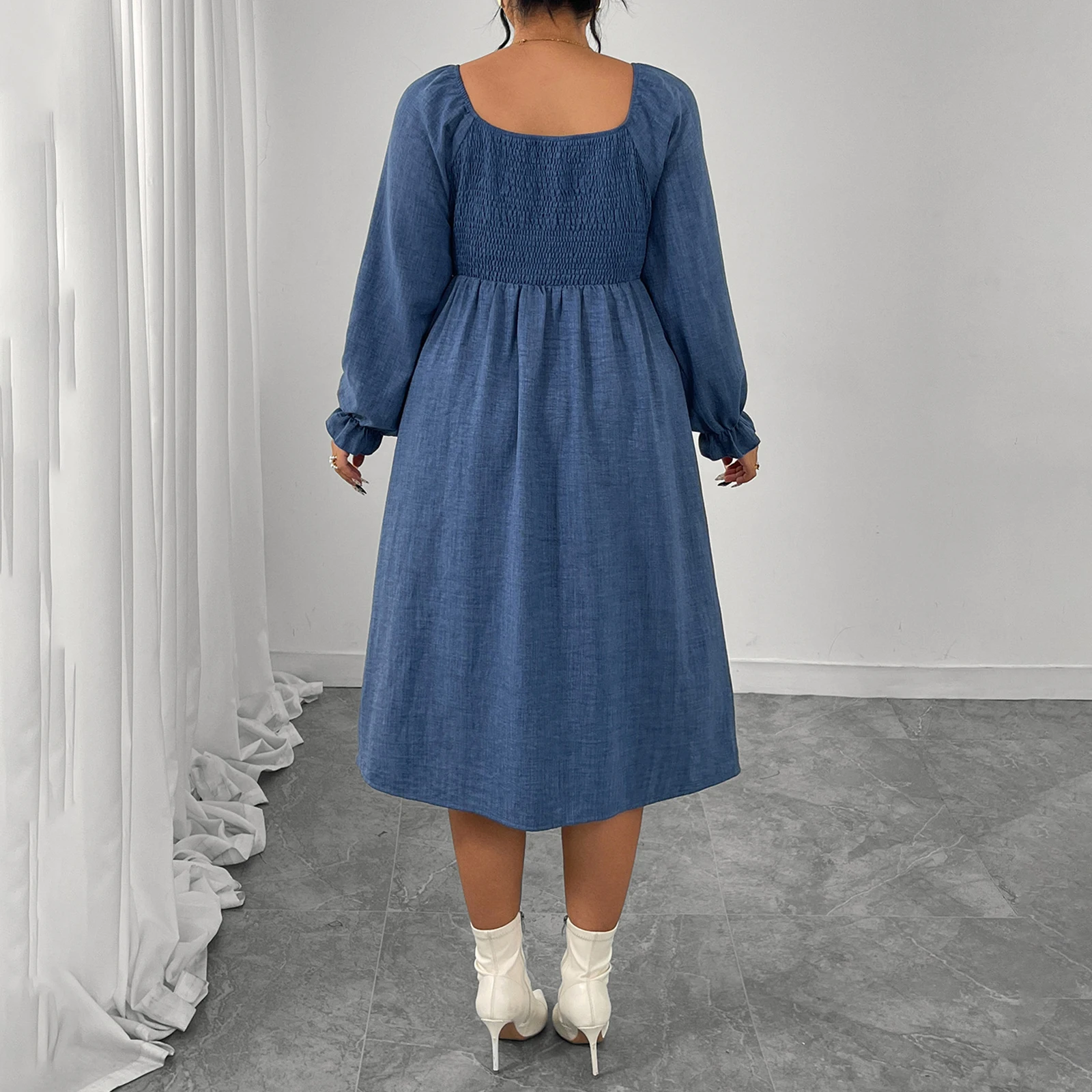 2026 أزياء المرأة الخريف حجم كبير فستان طويل الأكمام ساحة الرقبة زر حتى ألف خط فساتين متوسطة الطول للفتيات متعرج #3