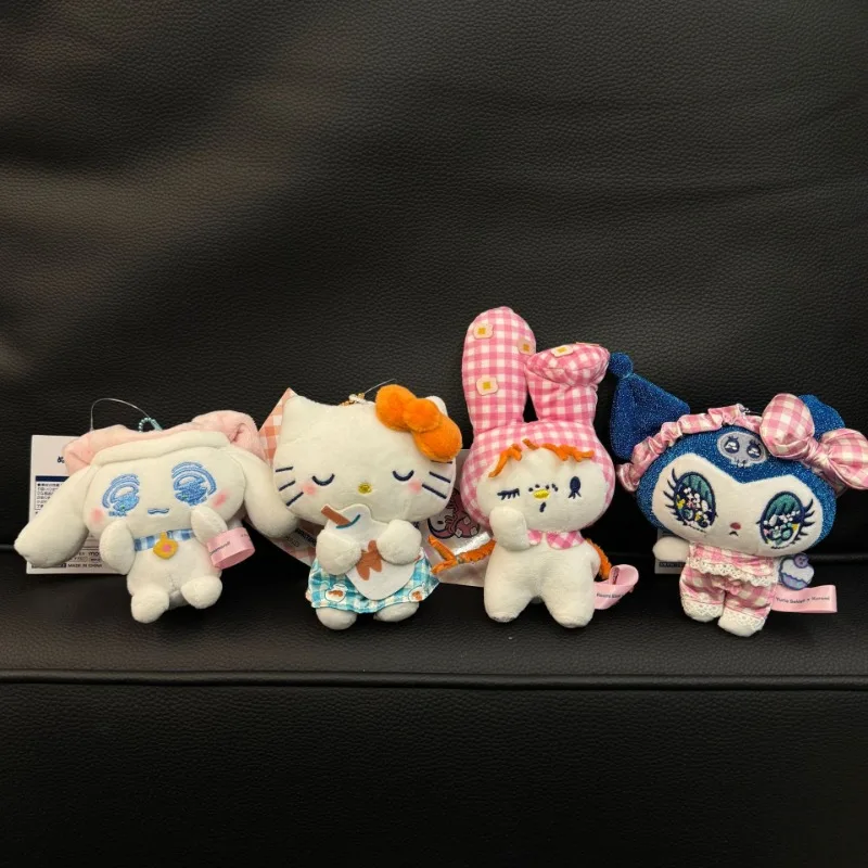 

Корейские нишевые иллюстраторы с совместной подписью Hellokitty Kuromi, сумка для девочек, кулон, милый мультяшный Cinnamoroll, плюшевая кукла, брелок в виде котенка