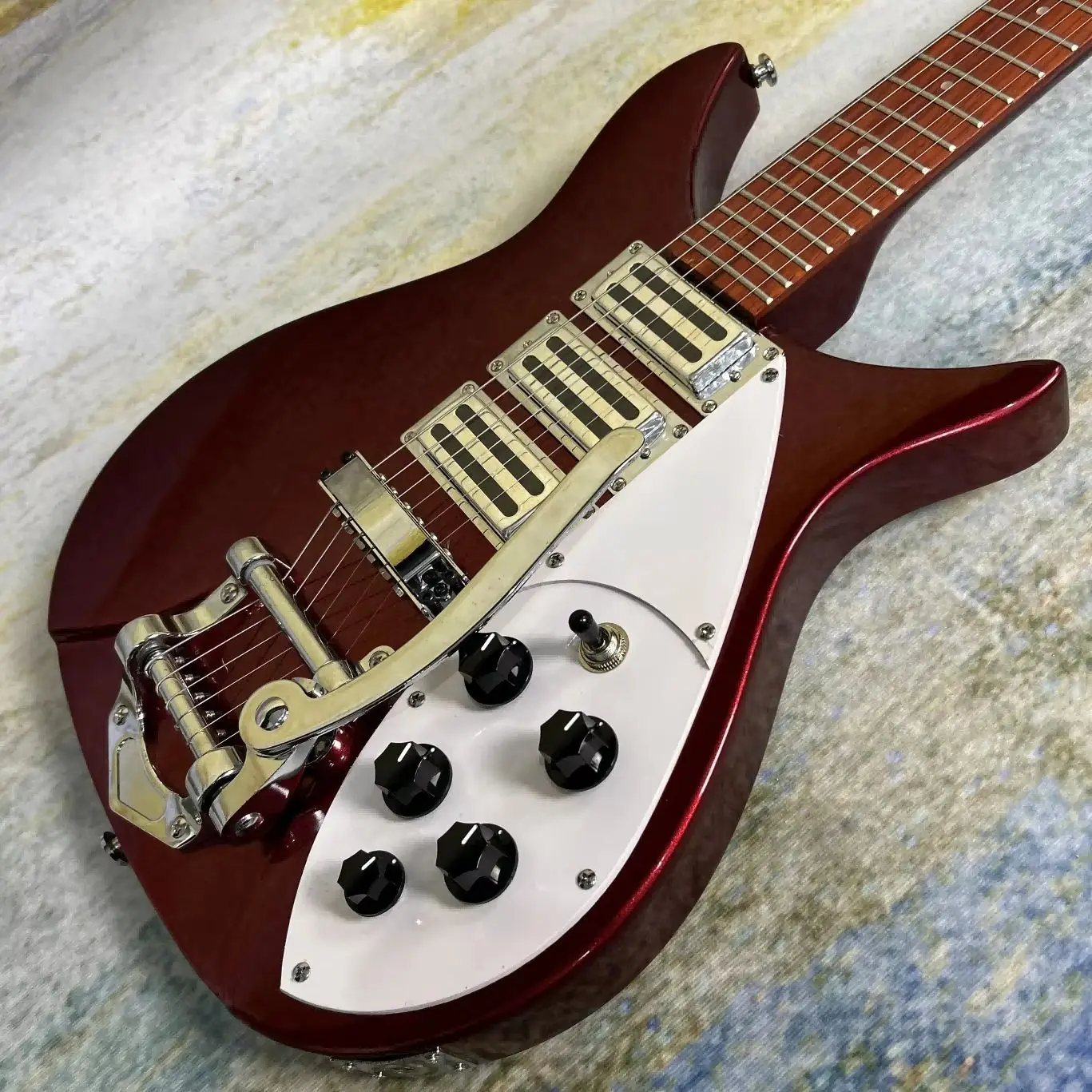 Hot Sale Rickenback 325 Model Electric Guitars 527mm Scale Length Metallic Red Color