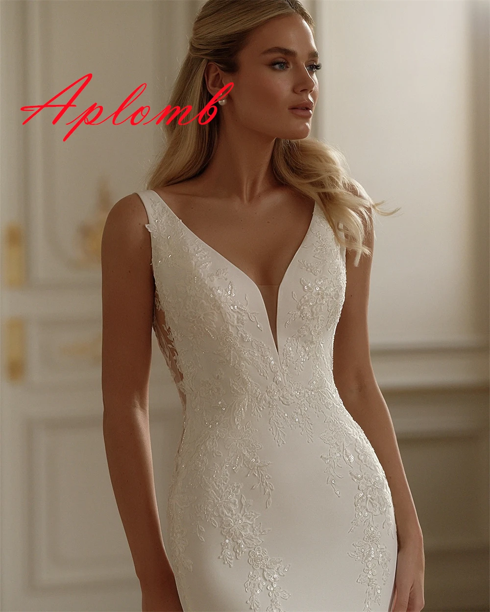 

Customized Elegant White Jersey Wedding Dress Temperament V-neck Cap Sleeve Bridal Gowns Chapel Train Buttons Back Mermaid Dress