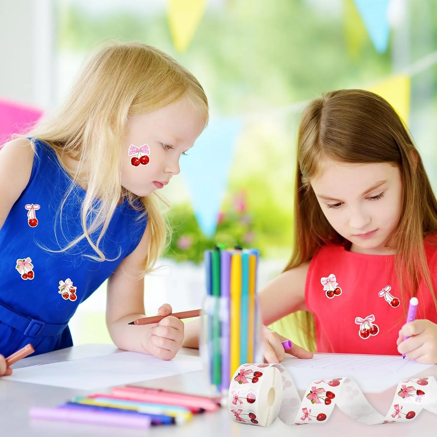 200pcs Cute bow strawberry Roll Sticker Notebook Cartoon Scrapbook Waterproof Graffiti Cafe DIY Scrapbooking Phone Gifts Decals