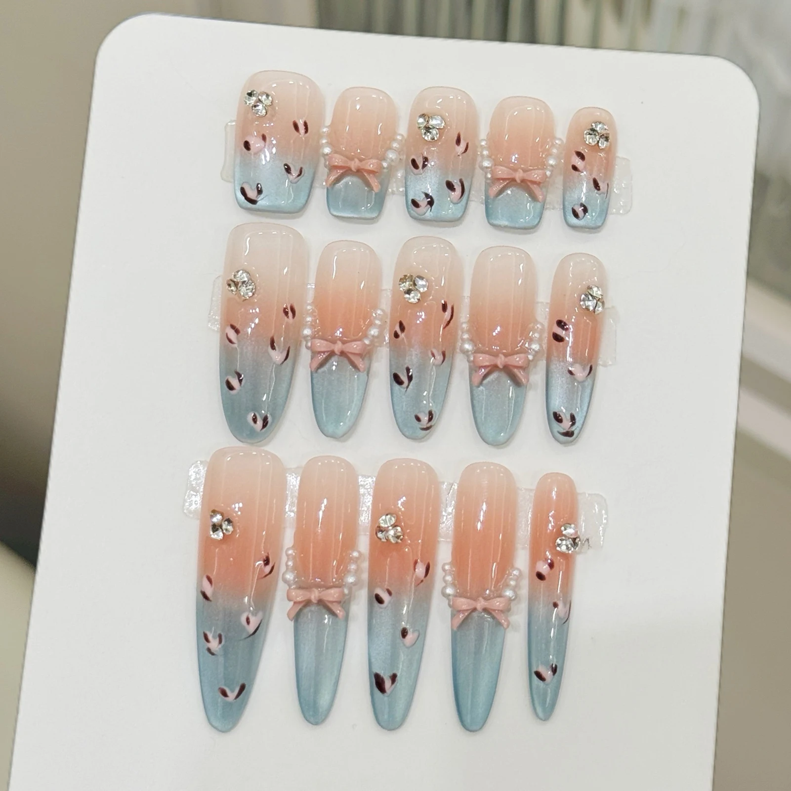 

10pcs Ballet Wearable Handmade Press On Nails Leopard Print Blush Blue French False Nails Flash Cat's Eye Spicy Girl Fake Nail
