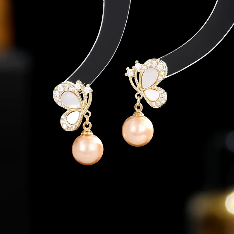 Design Sense Earrings Small Shell Pearl Earrings s925 Silver Needle Short Zircon Butterfly Earrings for Women