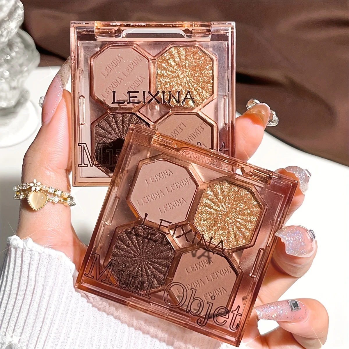 Schokoladen-Lidschattentablett in 4 Farben – mattes und glitzerndes Finish, langlebig, hochpigmentiert, braun, nackt, gold, schwarz