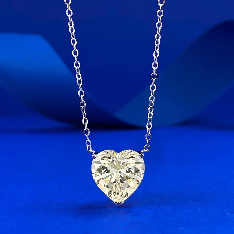 New S925 pure silver 12 * 12 heart-shaped white diamond necklace for women's fashion neck chain wedding jewelry