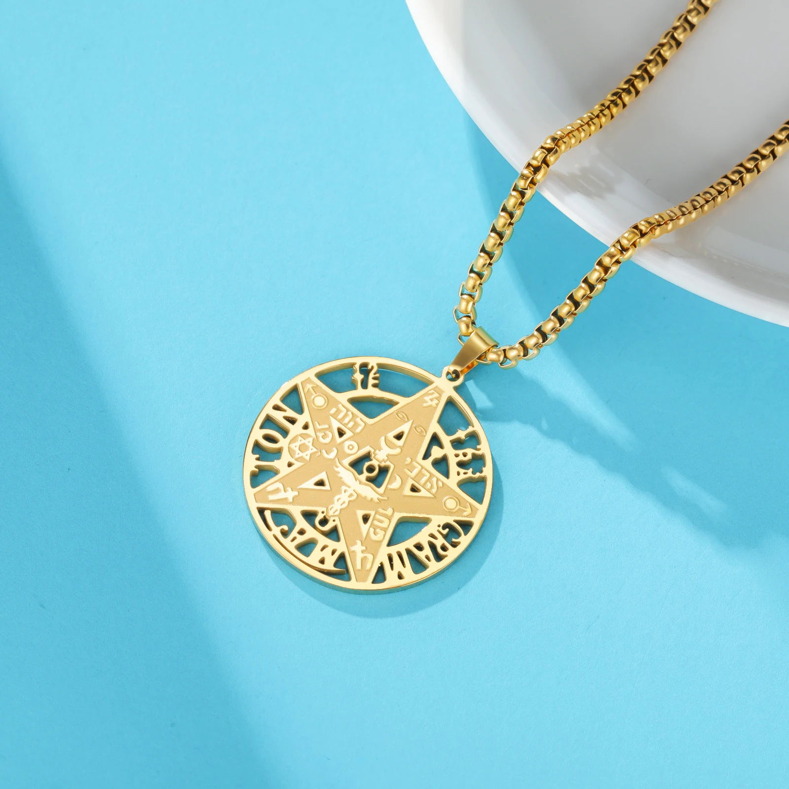 Kkjoy Edelstahl-Halskette mit Davidstern, hebräischer hohler Anhänger, gold- und silberfarben, religiöser Schmuck, Geschenk für jüdische Liebhaber – Detail 3