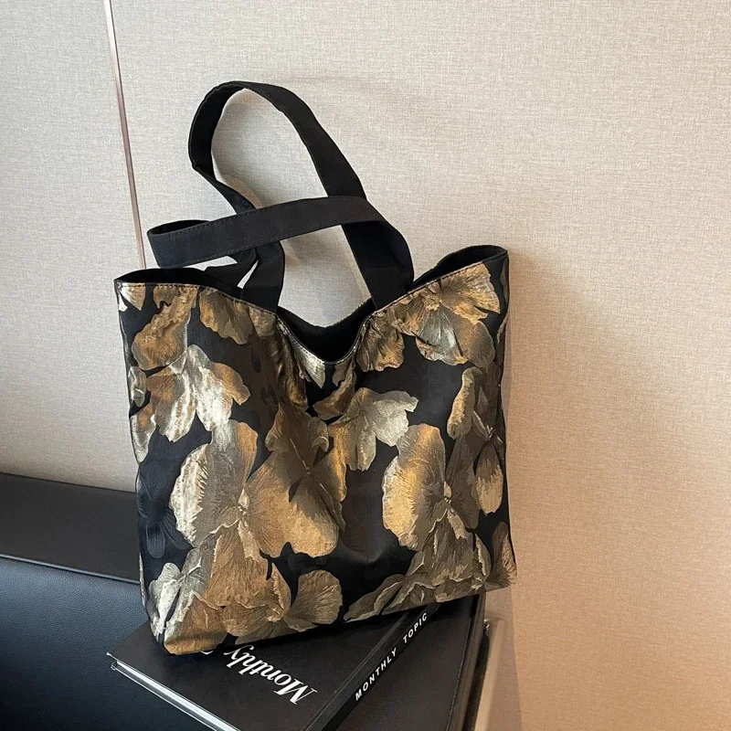 

Flower Print Zipper Large Capacity Shoulder Bags Sewing Thread Bags Female 2025 New Hot Sale Versatile Women's Handbags