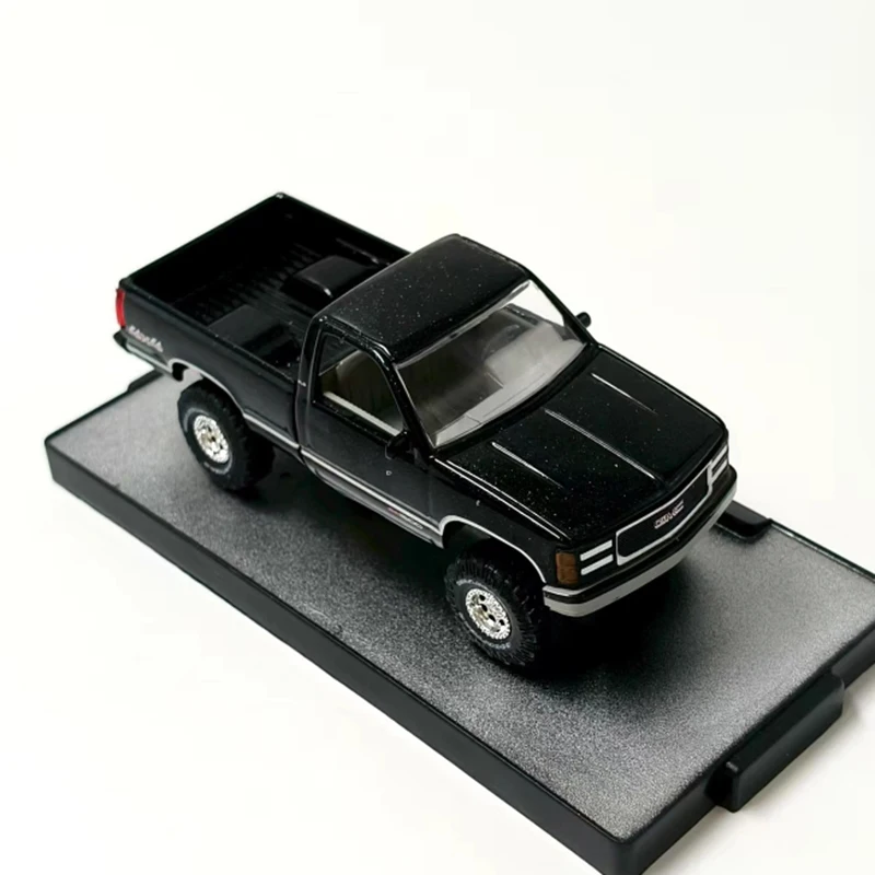 M2 1:64 스케일 1998 GMC 시에라 1500 4x4 합금 시뮬레이션 자동차 모형 정적 수집 장식용 휴일 선물 장난감 기념품 선물