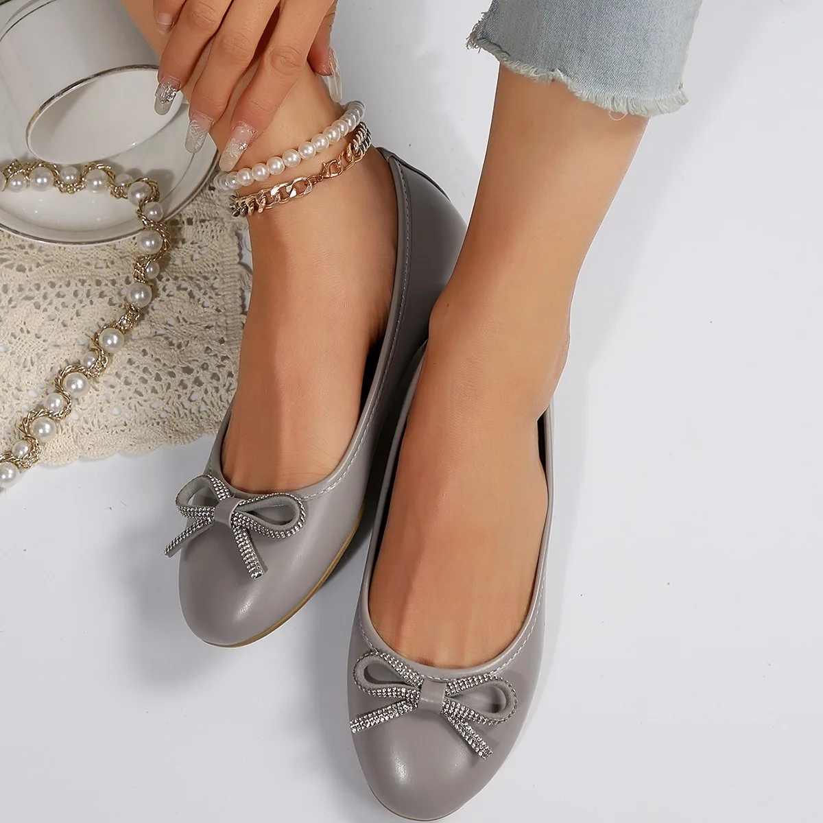 Shoes Women Spring Summer Gray Flats Round Toe Shallow Mouth Large Size Single Shoes Rhinestone Bow Casual Flat Bottom Laofers