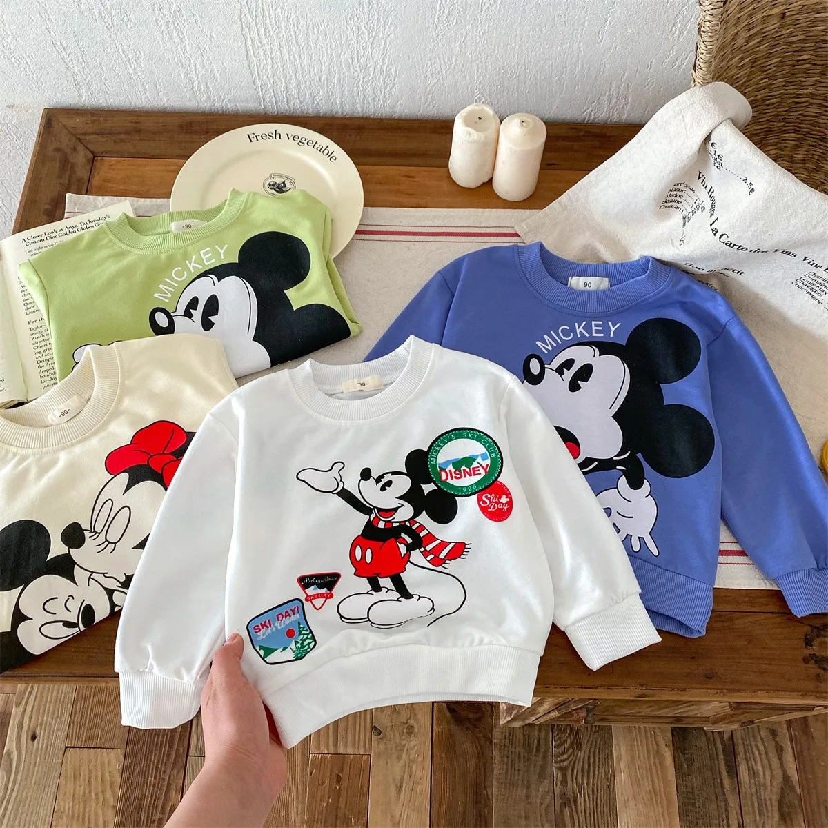 Spring/autumn Children\'s Wear Tops Mickey Mouse Sweatshirt Long Sleeve Tops Loose Fashion Casual Hoodies Crewneck Pullover Shirt