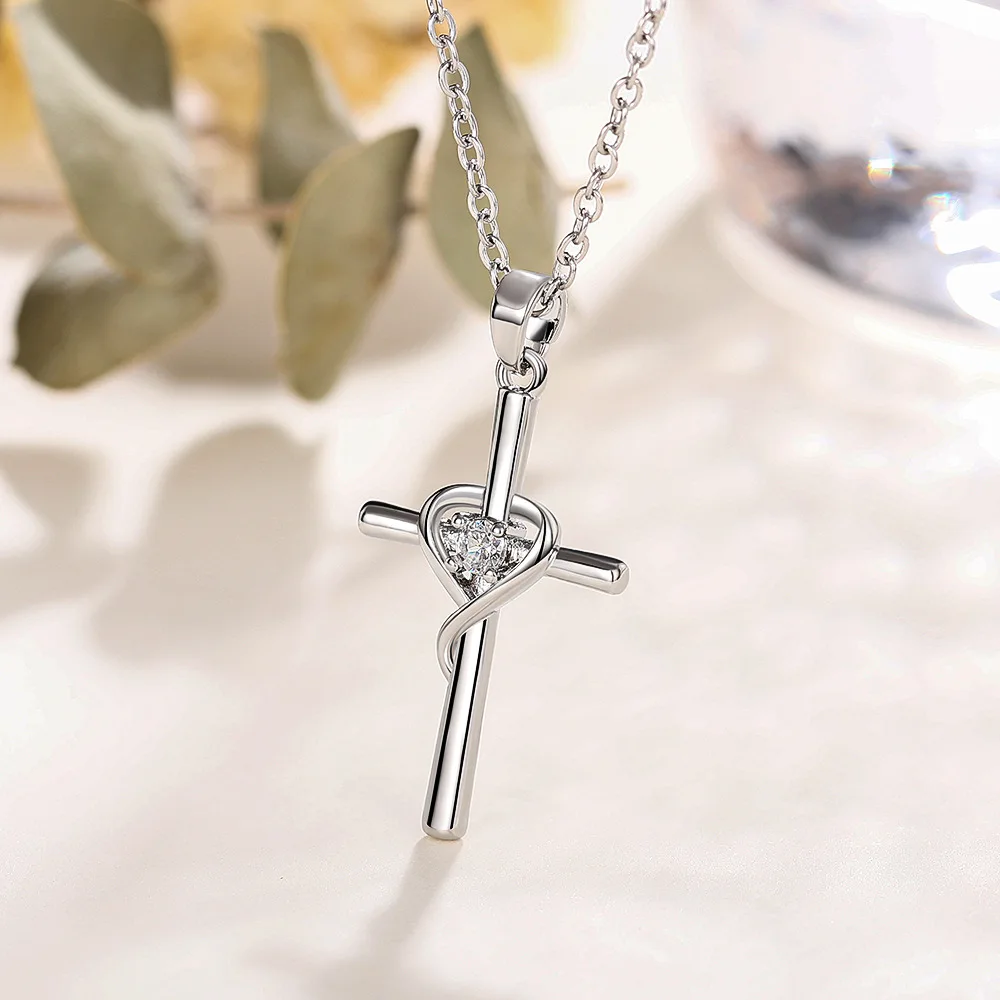 2026 New Cross Love Light Luxury Versatile Jewelry Wholesale Europe and America Beating Lucky Heart Necklace for Women