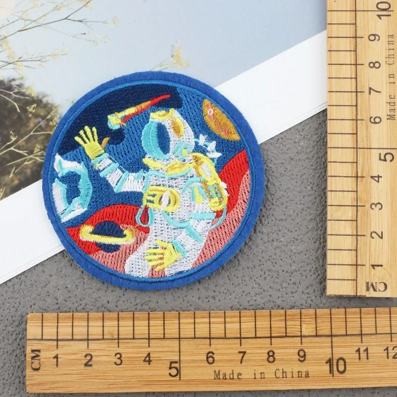 Alien Embroidery Cloth Sticker Astronaut Patch Sticker Decorative Embroidery Chapter Boy Spaceship Rocket