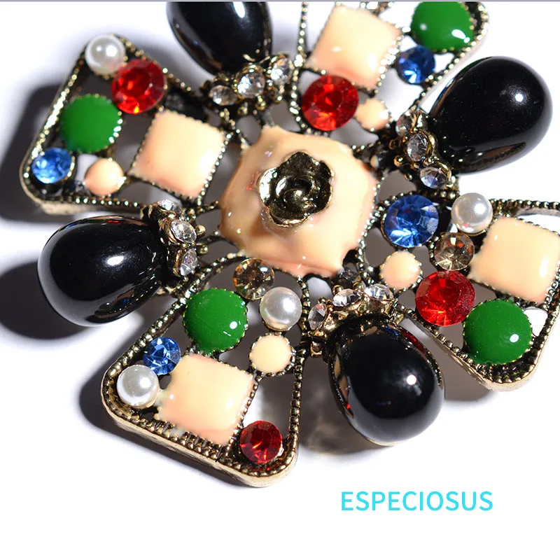 ReligIon Jewelry Elegant Cross Brooch Women Pearl Breast Pin Brooch Multi Color Church Garment Ladies Gifts Windcoat Accessories