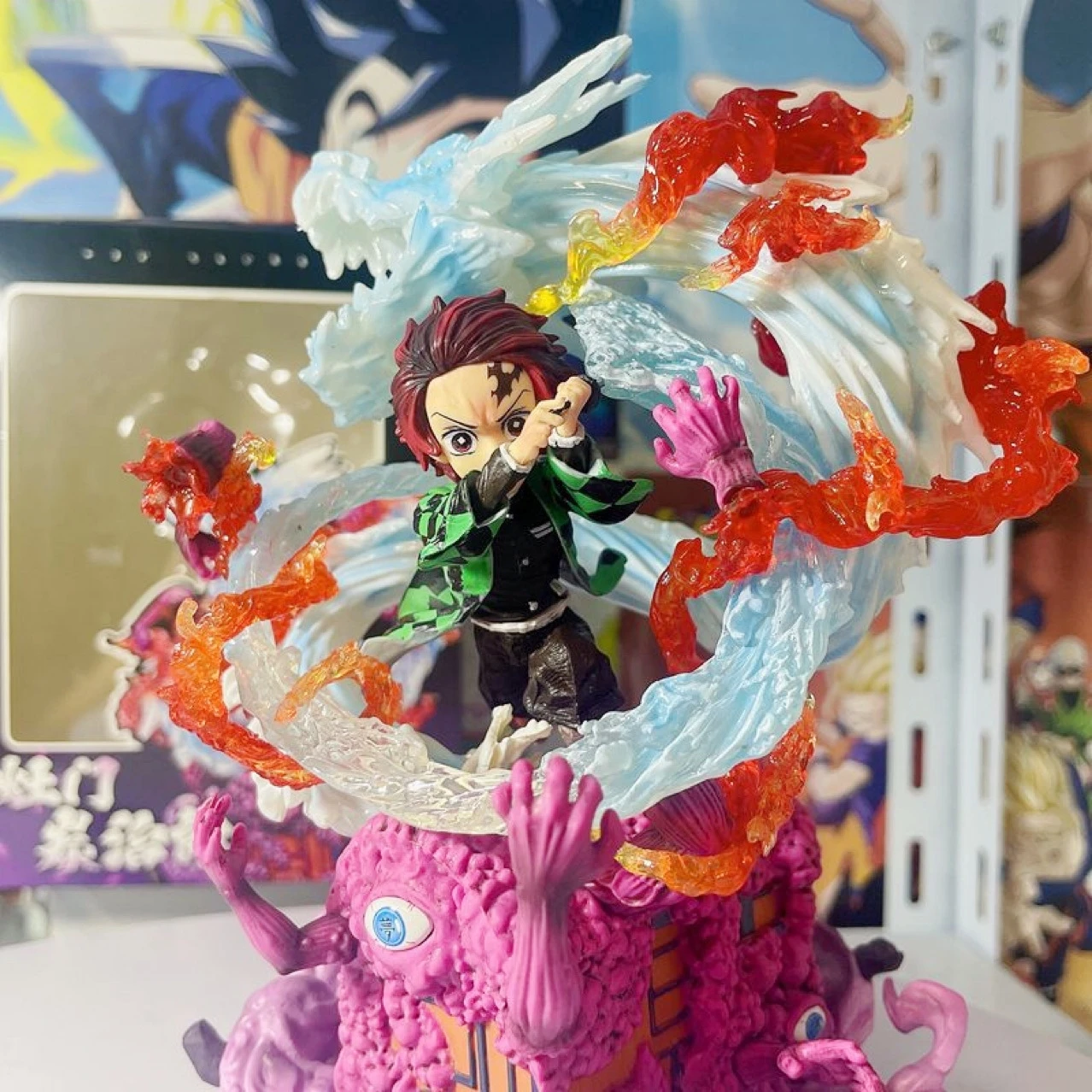 Figure Kamado Tanjirou da 18 cm Anime Demon Slayer Figura Il respiro d'acqua Figurina Decorazione del desktop Giocattolo in edizione limitata