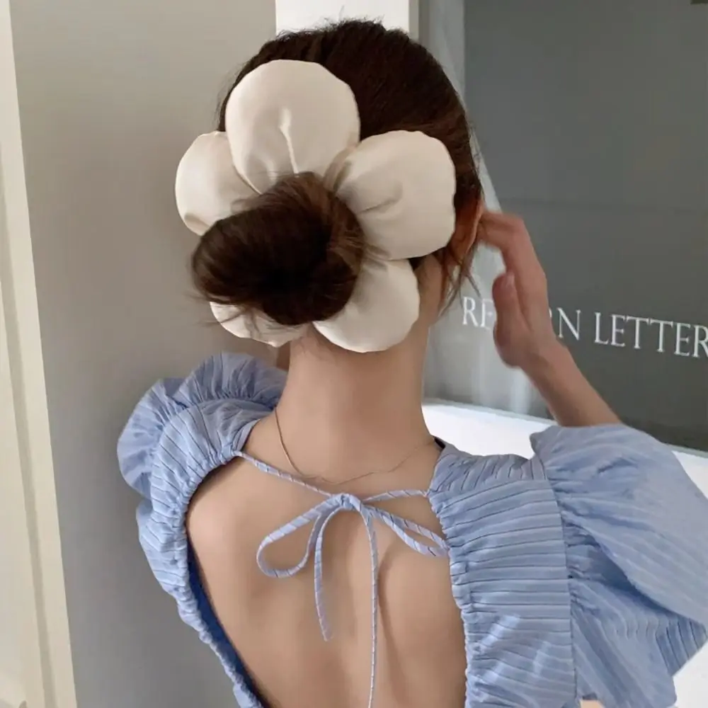 

Flower Shape Flower Scrunchies Sponge Oversize Large Satin Hair Scrunchies Ponytail Holder Cloth Exaggerated Hair Ring Daily