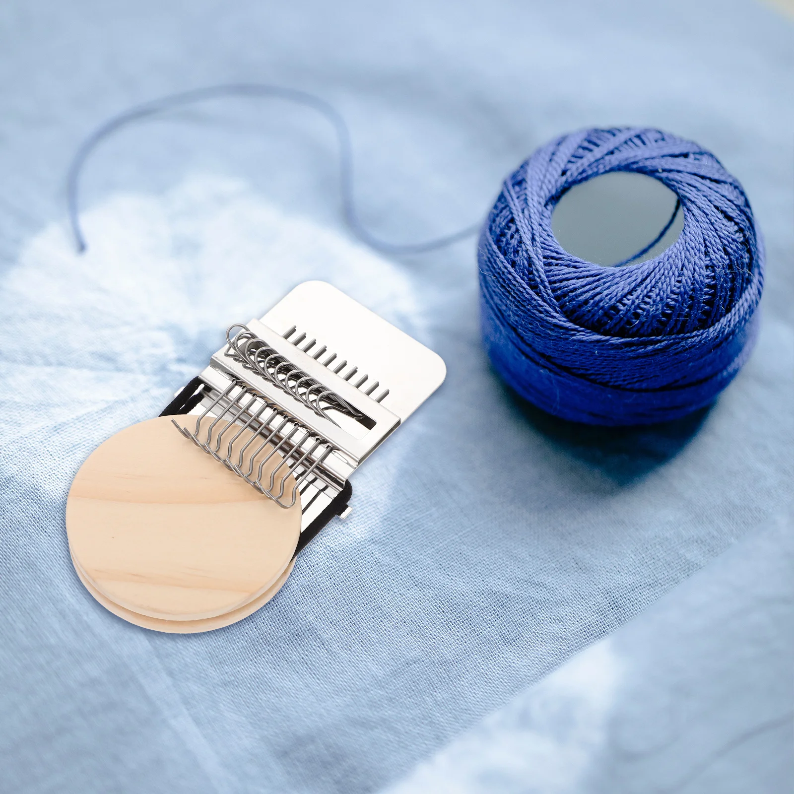 

1 set 1 Set Mini Weaving Loom Compact Diy Wood Loom For Mending Jeans Socks Clothes Repair Tapestry Knitting Tool Hand Knitting