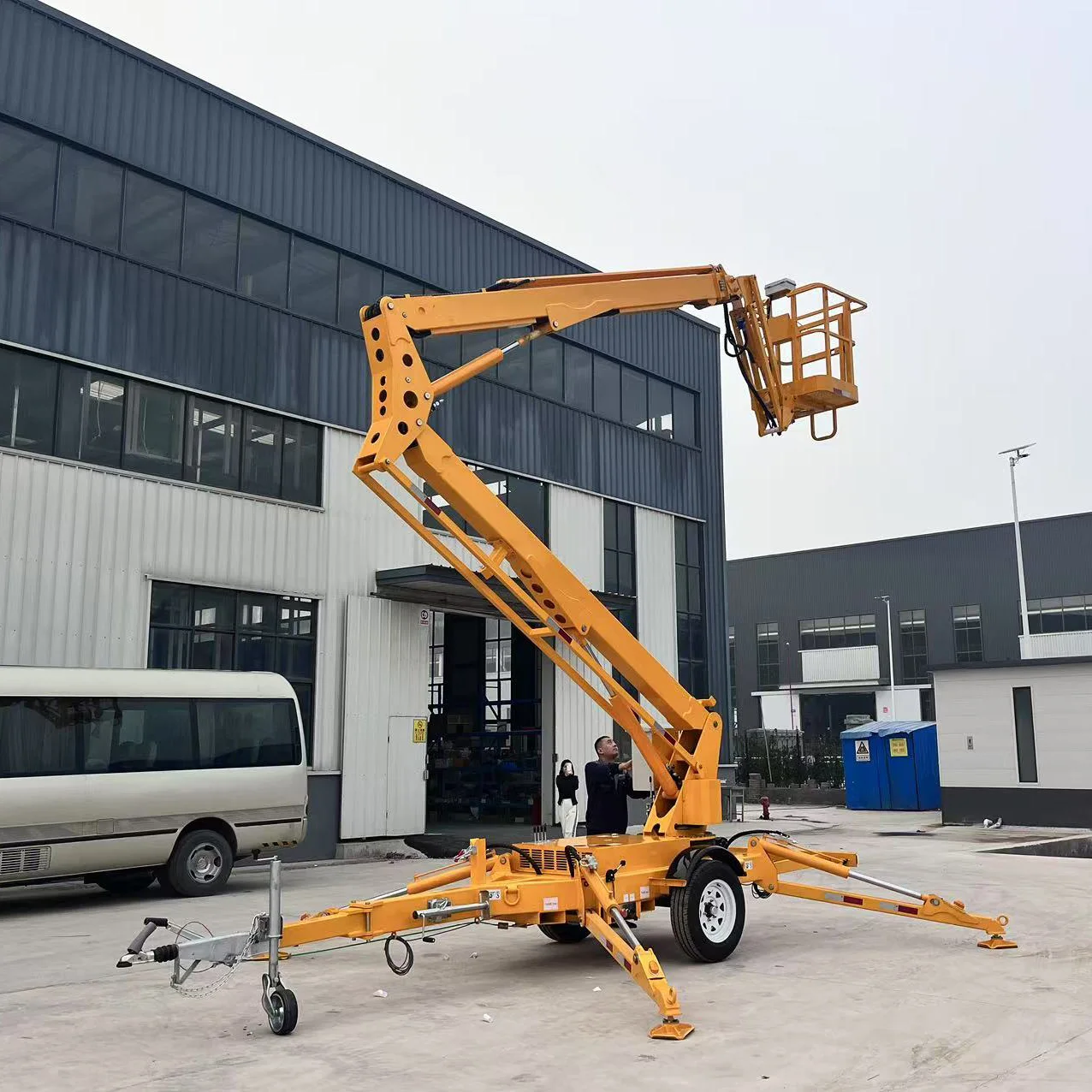 P-807 العنكبوت الهيدروليكي توضيح الرفع الارتفاع بوم مفصلية بوم رفع الديزل بالطاقة بوم رفع