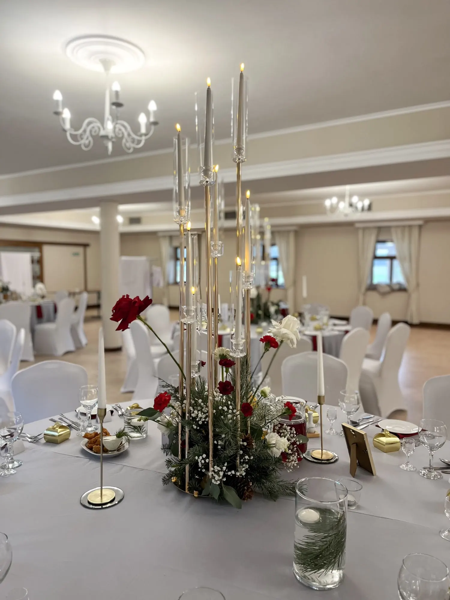10 Sets aus Acryl-Kerzenhaltern, Metall-Kerzenhaltern, Vasen, Hochzeitstischdekorationen, Mittelhalterungen und Wegleitern für Partydekorationen – Detail 1