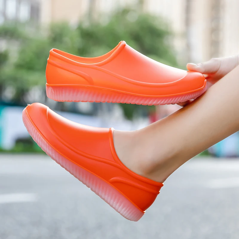 Low-Top Waterproof Slip-Resistant Kitchen Chef Rain Boots Unisex Work Shoes Anti-Odor Rubber Shoes for Food Preparation