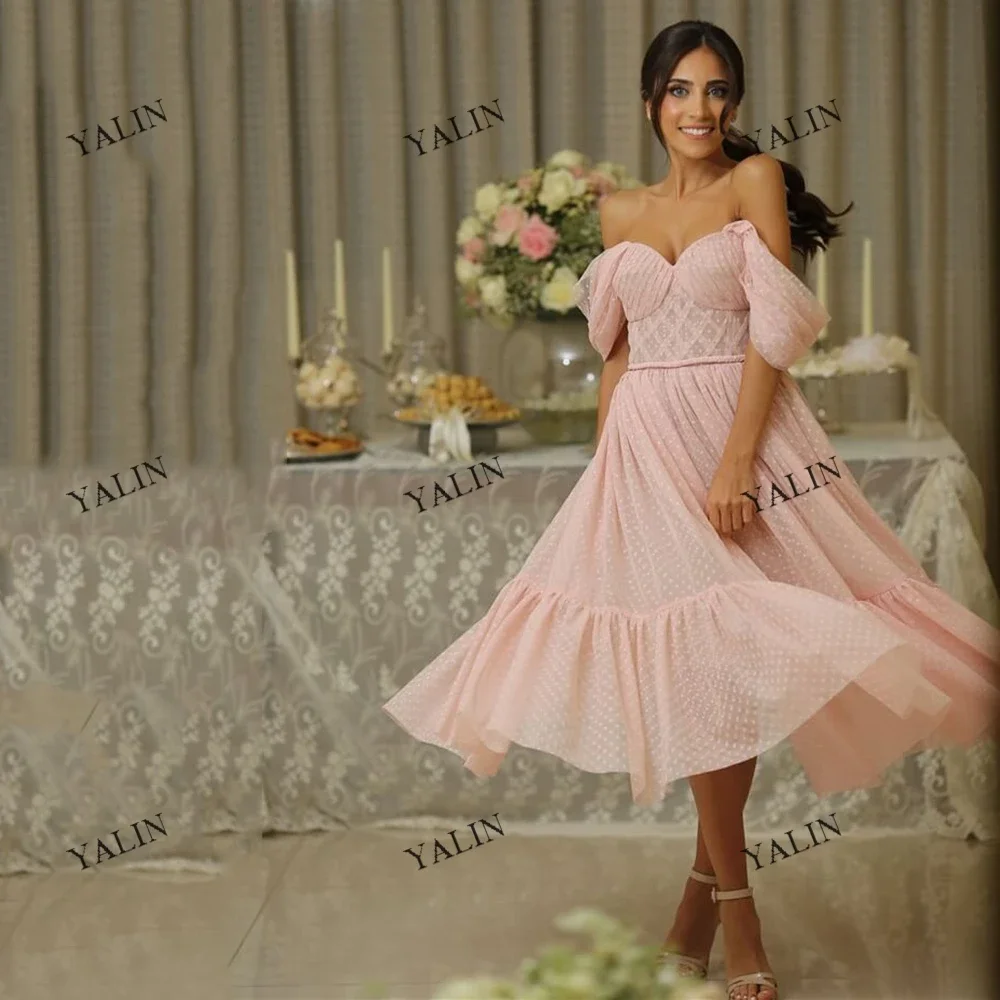 Customized Baby Pink Spotted Tulle Homecoming Dresses Tea-Length Off Shoulder Reunion Classmates  A-Line Graduation Gowns