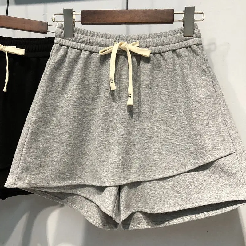 

Fashion Solid Color Spliced Fake Two Pieces Shorts Female Clothing 2025 Spring Summer New Loose Casual Elastic High Waist Shorts