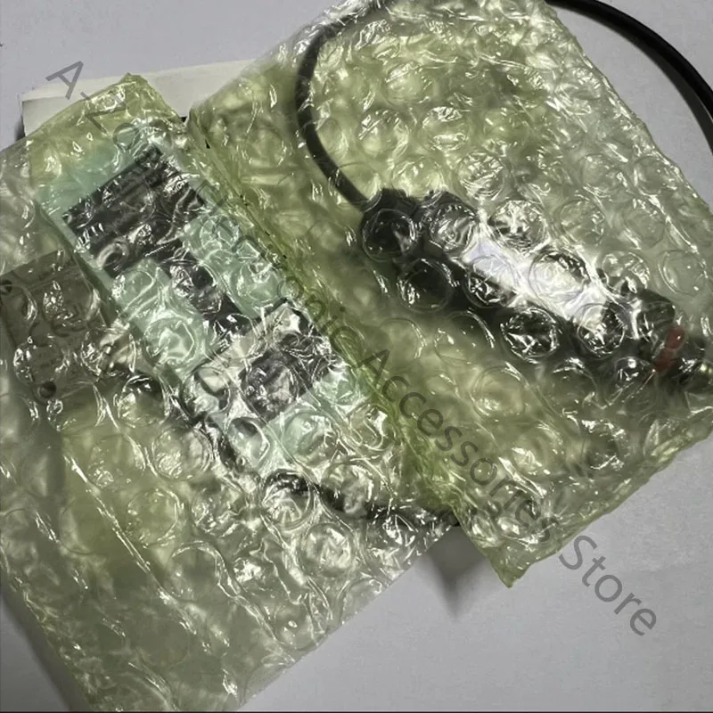 Brand New Original LR-X250C Laser Sensor Standard Type, M8 Connector (Detection Distance 250 mm)
