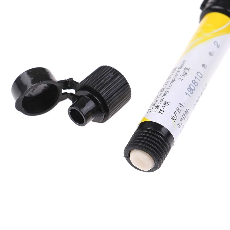 Resina composita universale per fotopolimerizzazione dentale Resina di riempimento dentale A2 2,5 g