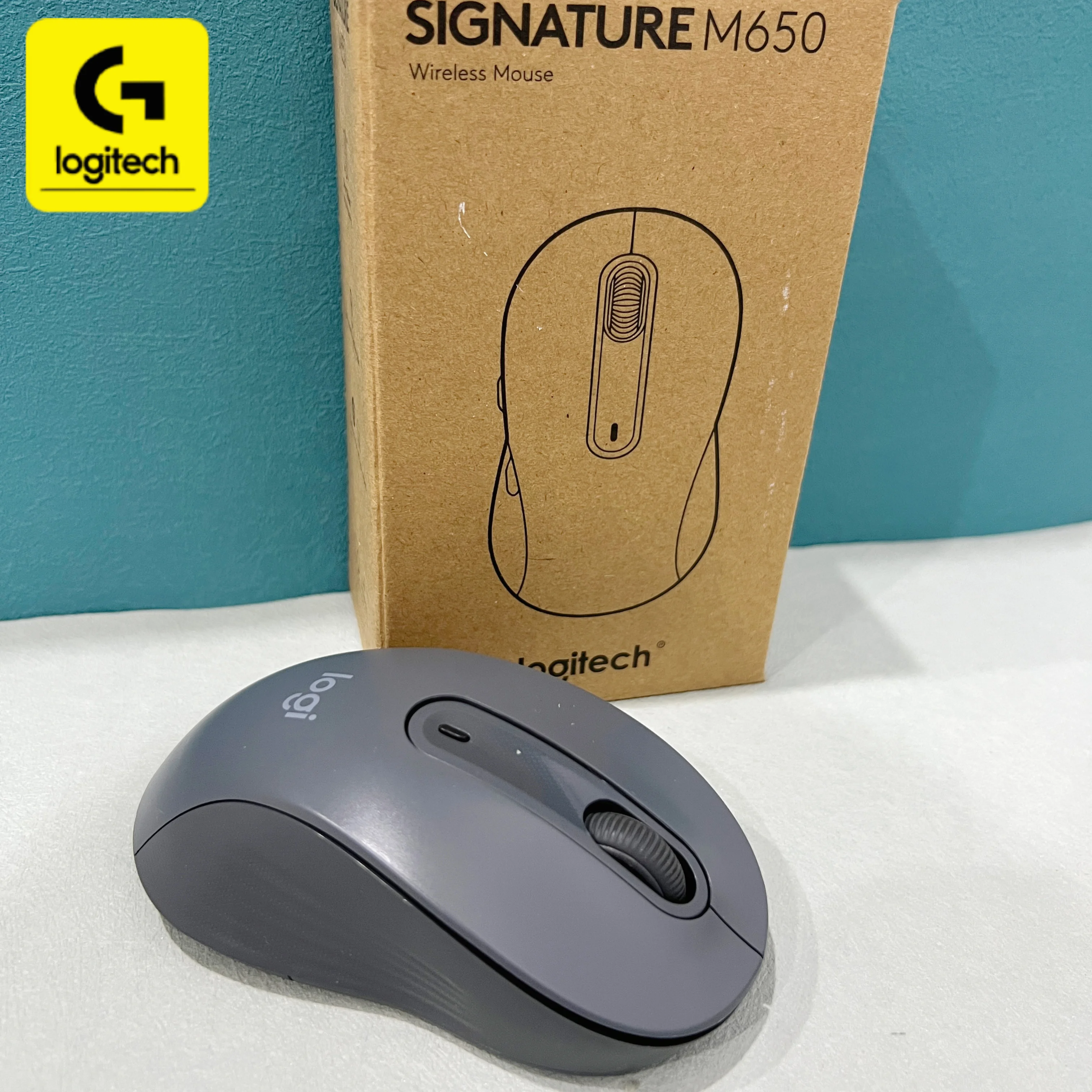

Мышь Logitech M650/M650L с длительным временем автономной работы: длительное время работы от батареи, не требует частой зарядки, что делает использование более удобным и беззаботным.