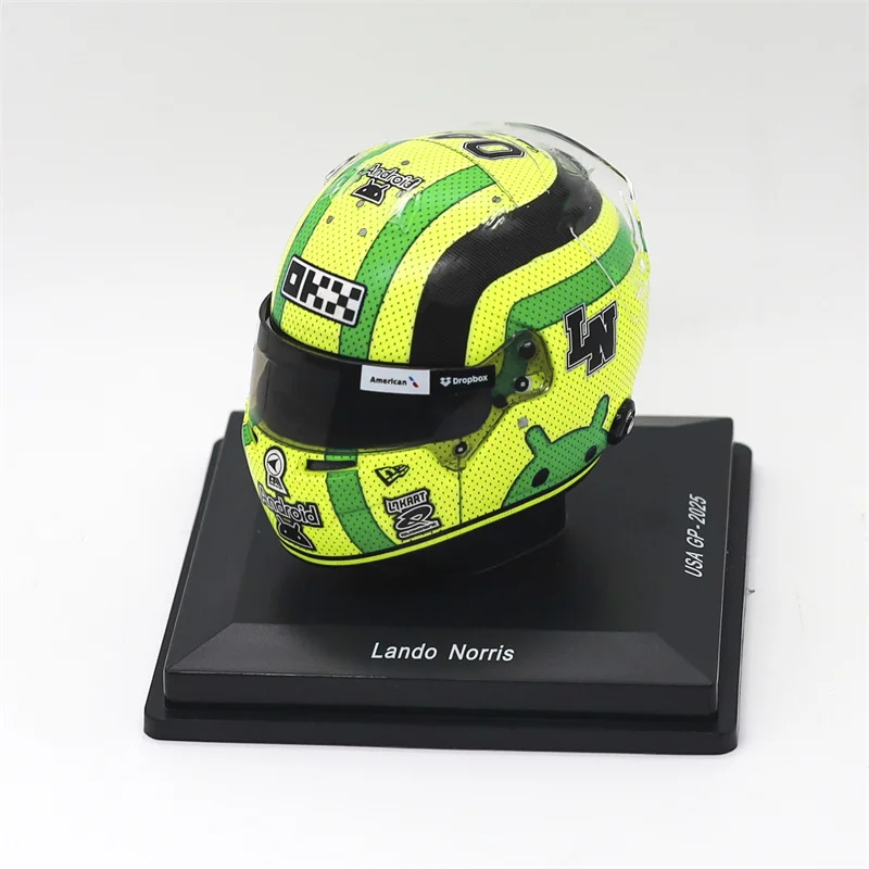 

1:5 TEAM LANDO NORRIS 2025 helmet model