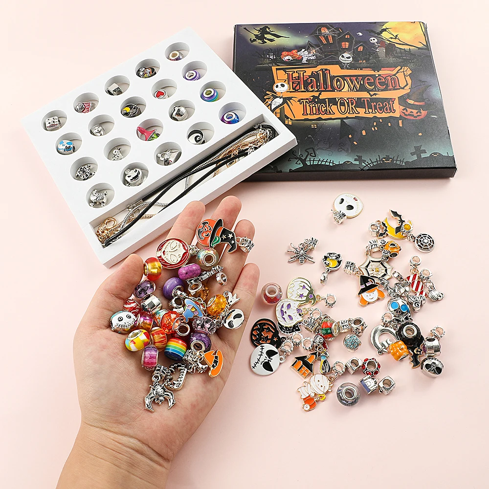 Thumbnail 3 - #9 Trending Pendant Bracelets Right Now