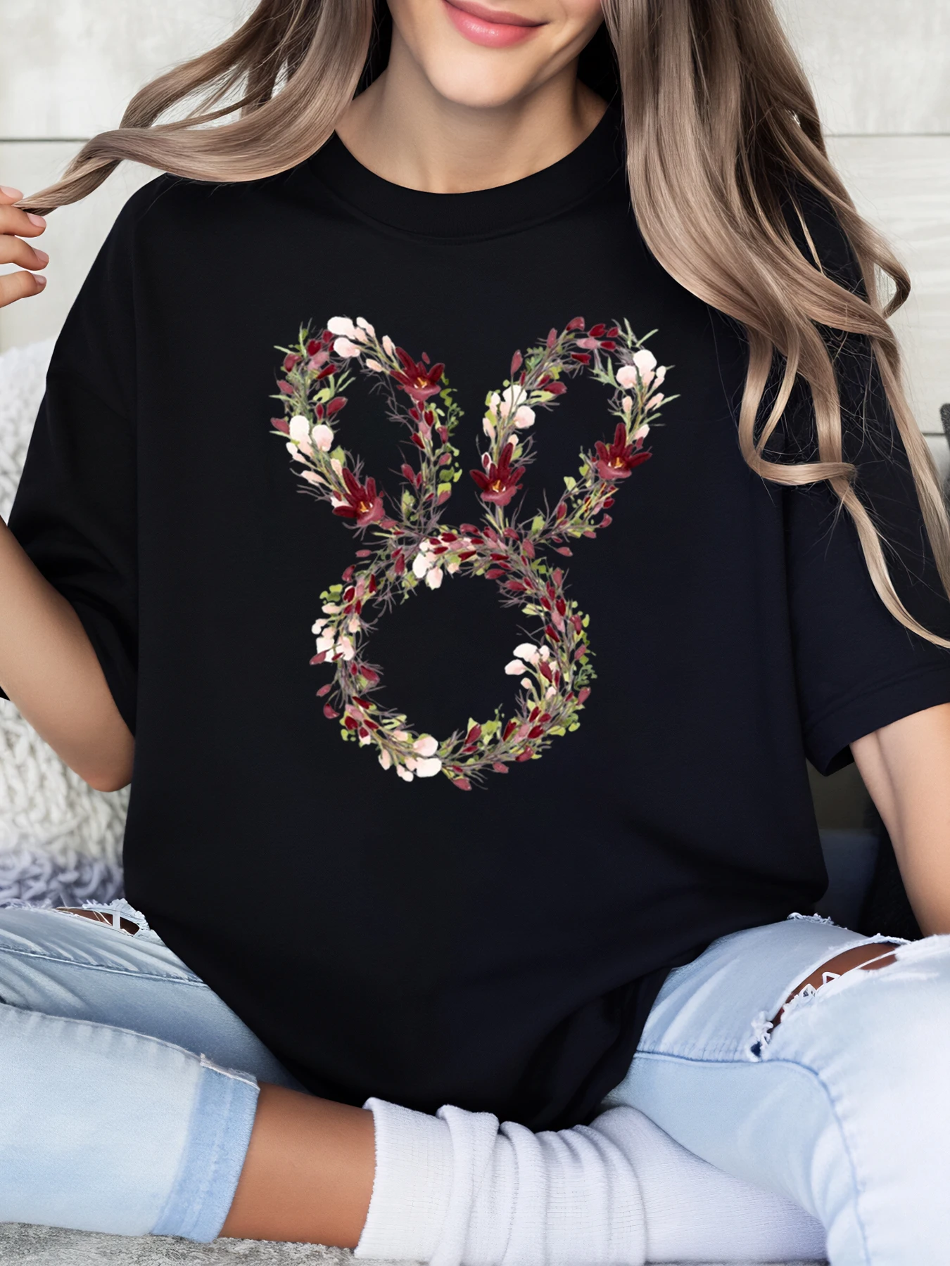 

Floral Number Eight Print Christmas Holiday t Shirt Women Casual Wear Black Plus-Size