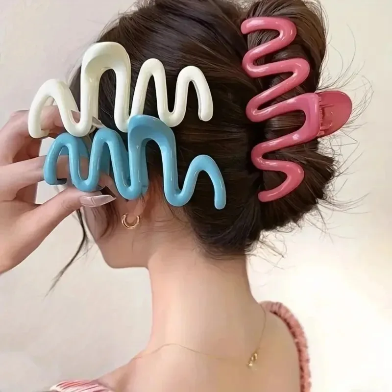 

Plastic Wave Crab Claw Clips 10.5cm Korean Geometry High Ponytail Barrette Hairpin Easy to Use Durable Girl Hair Accessories
