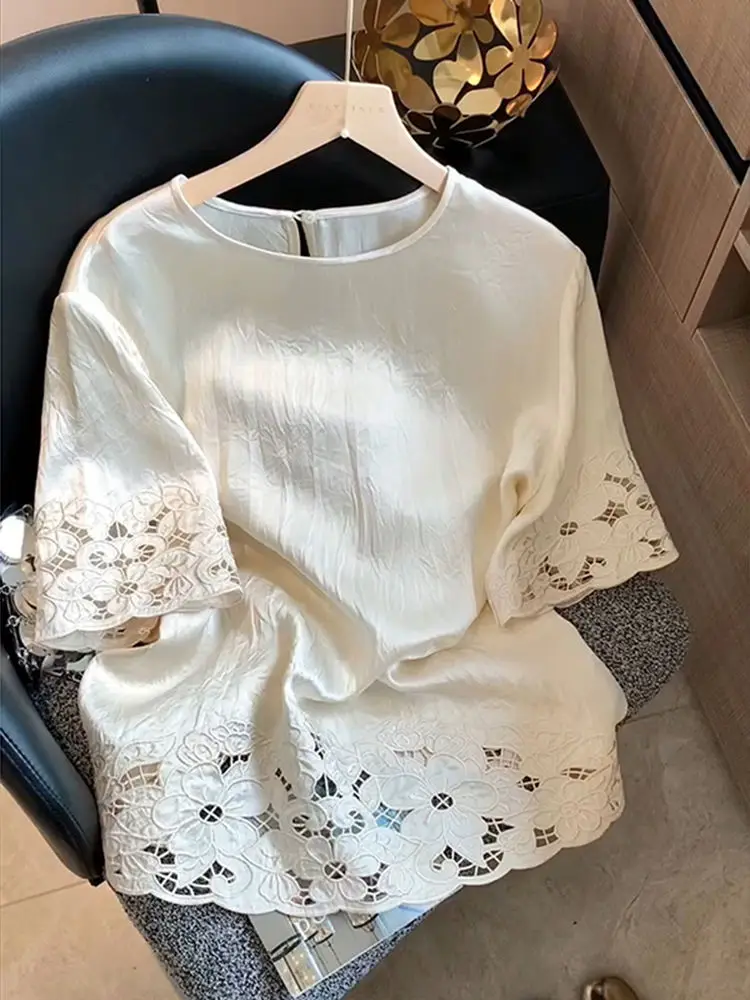 

French Elegant Shirts Solid Color O Neck Short Sleeve Hollow Out Design Blouses Casual Loose All Match 2025 New Women's Clothing