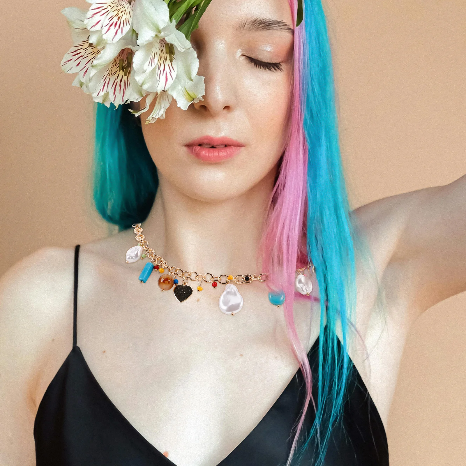 

Pearl Shell Pendant Necklace For Women Natural Stone Heart Beaded Choker Irregular Chunky Short Statement Collar Boho