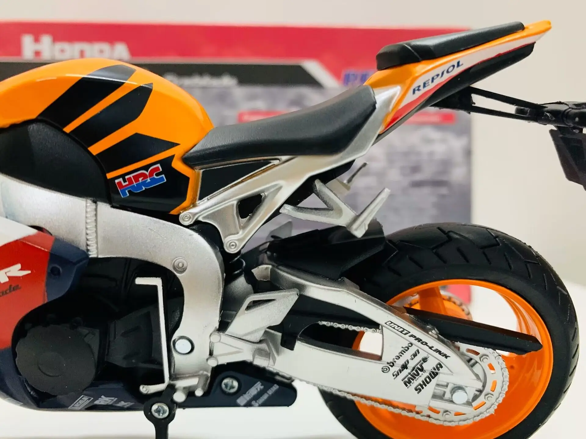 1:12 литье под давлением/Пластиковый мотоцикл CBR1000RR Fireblade Repsol Joycity модель велосипеда Newin Box