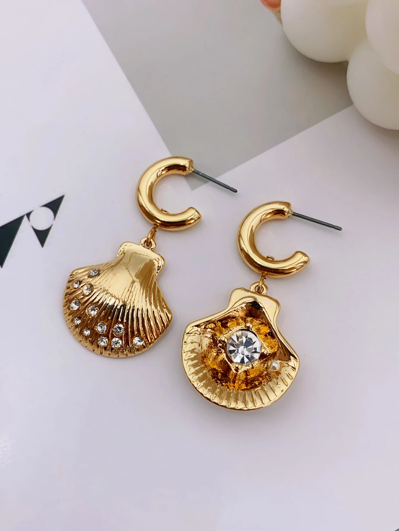 Stylish Ocean-themed Zinc Alloy Seashell Stud Earrings , Perfect for Women's Travel and Daily Wear earings for women image 2