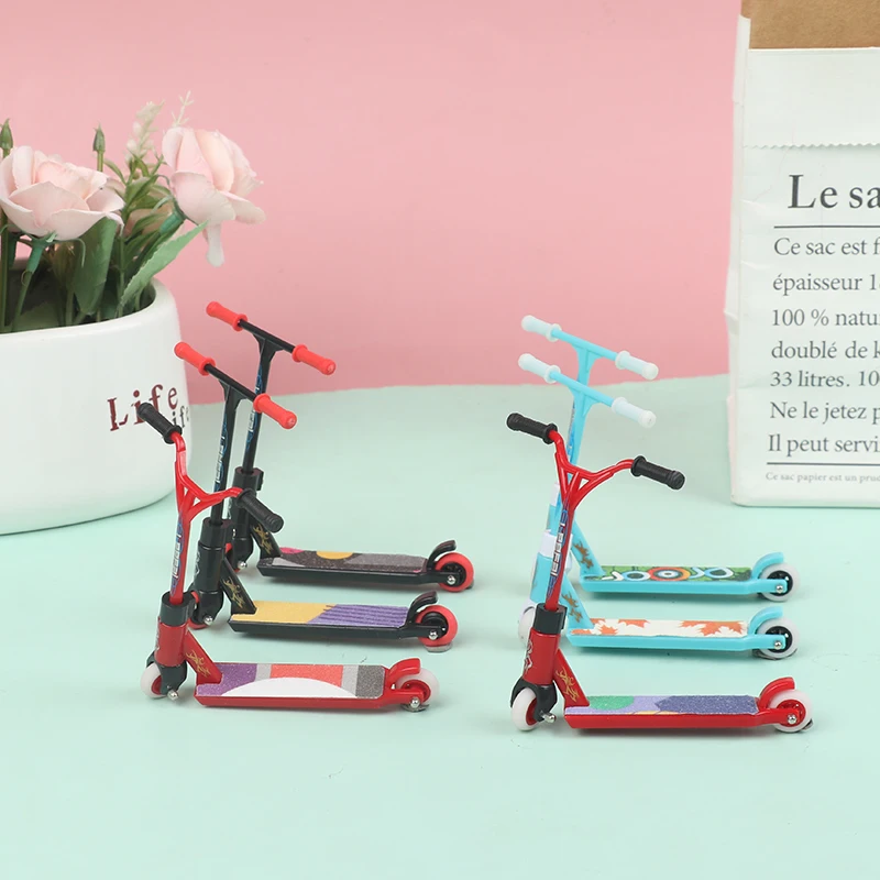 Mini scooter à doigts pour adultes et enfants, chaussures, jouet, planche à roulettes, cadeau, instituts, souligné, 1 pièce