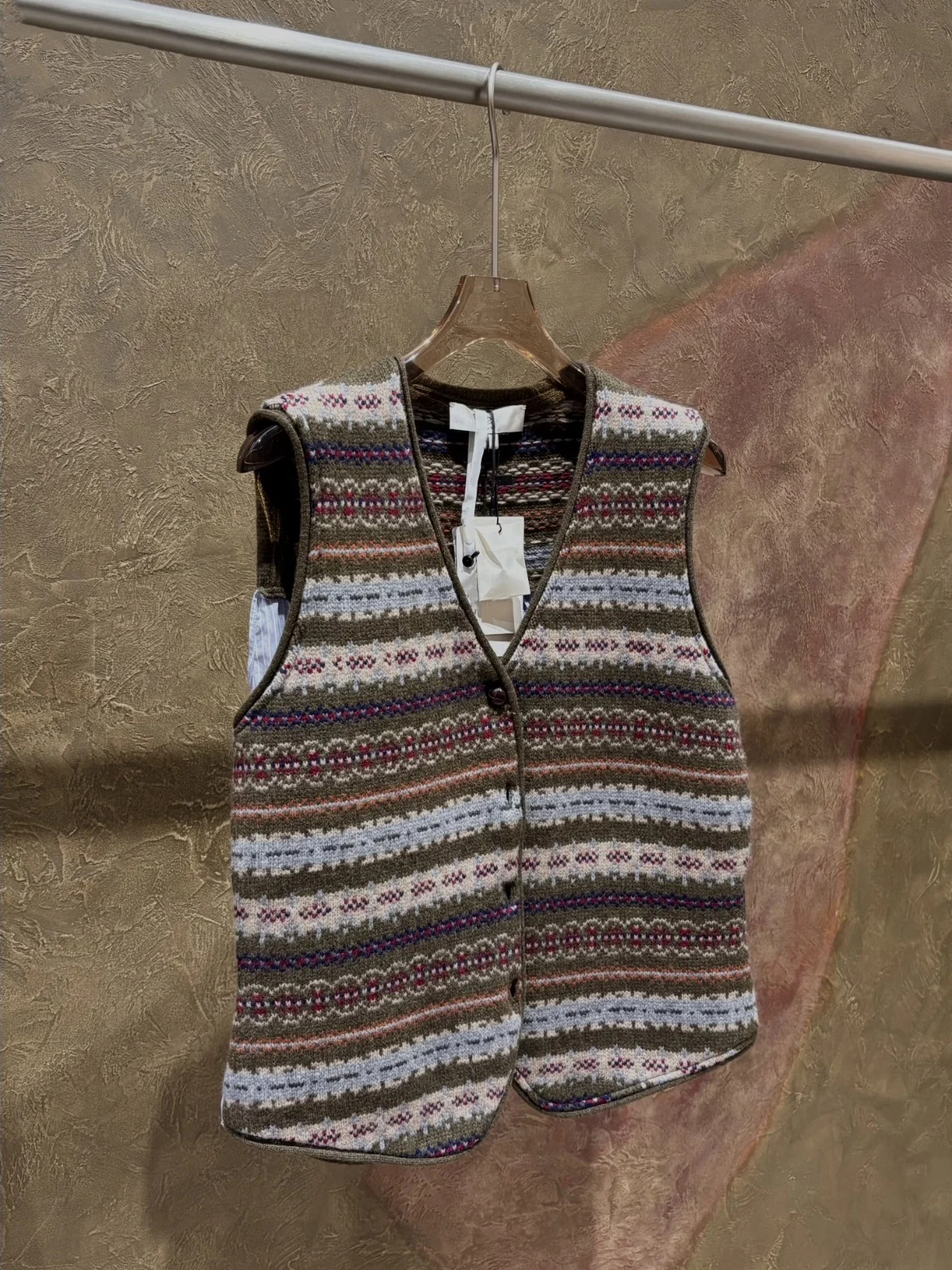 

Heidd Early Spring 2026 Ba Splicing Woolen Knitted irt Women's Vest V-ne Regular Length Single Button Striped Pattern