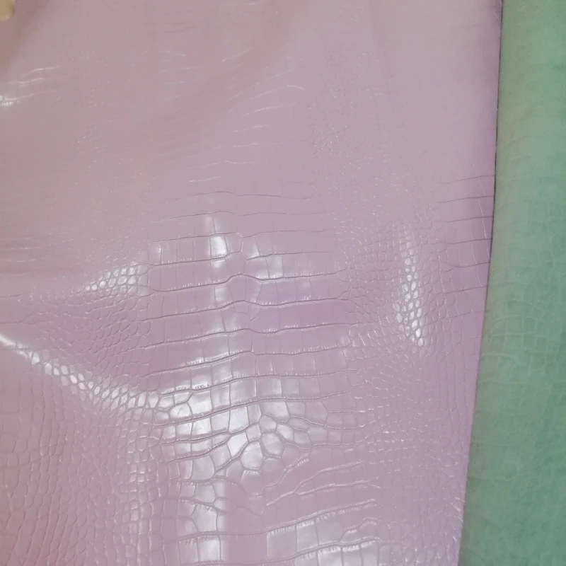 Guia Definitivo do Couro Autêntico Rosa Crocodilo 1,3 mm: Como Transformar Sua Oficina de Costura em Obras de Arte